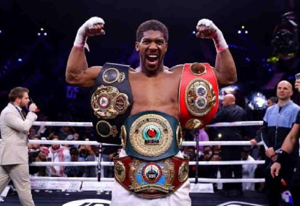 Anthony Joshua with world heavyweight championship