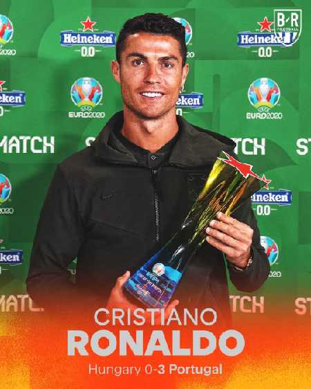 Cristiano Ronaldo with the man of the match award